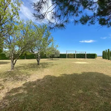 04b7 Beautiful T3 In The Heart Of Lavender - Pool Brunet